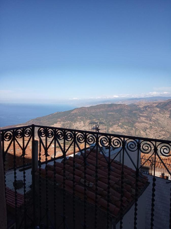 Aurusa - Casa Vacanze Pollina, Sicilia Autentica Exteriör bild